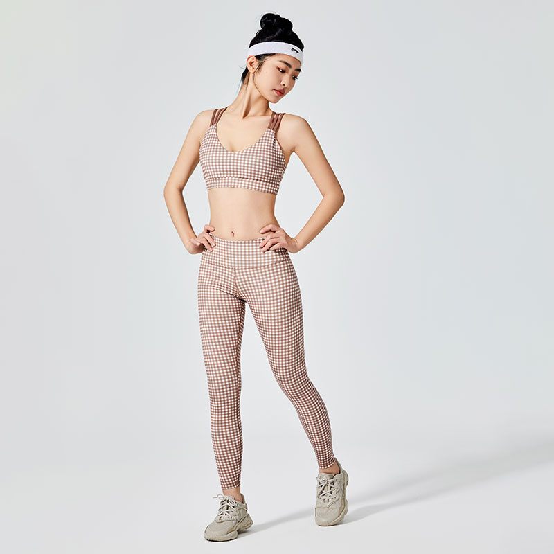 Damen Sport-Leggings mit braunem Karomuster